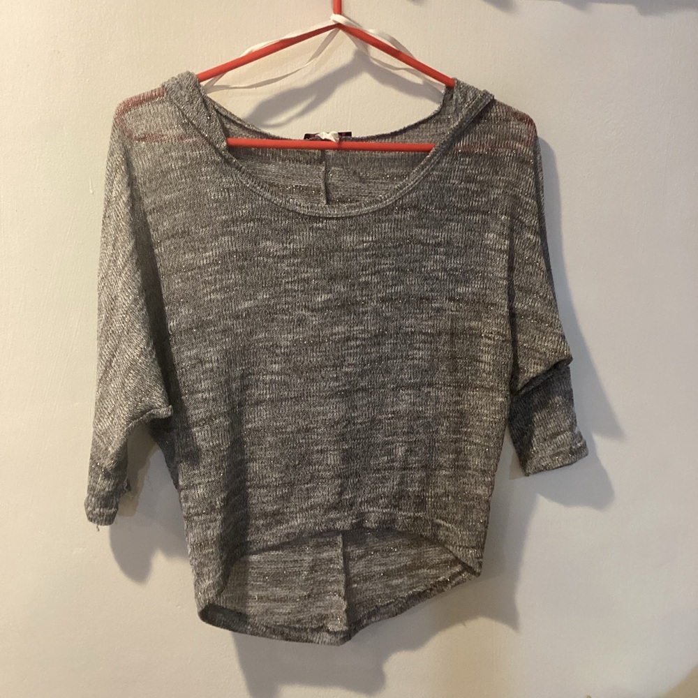 3/4 sleeve glitter hooded top